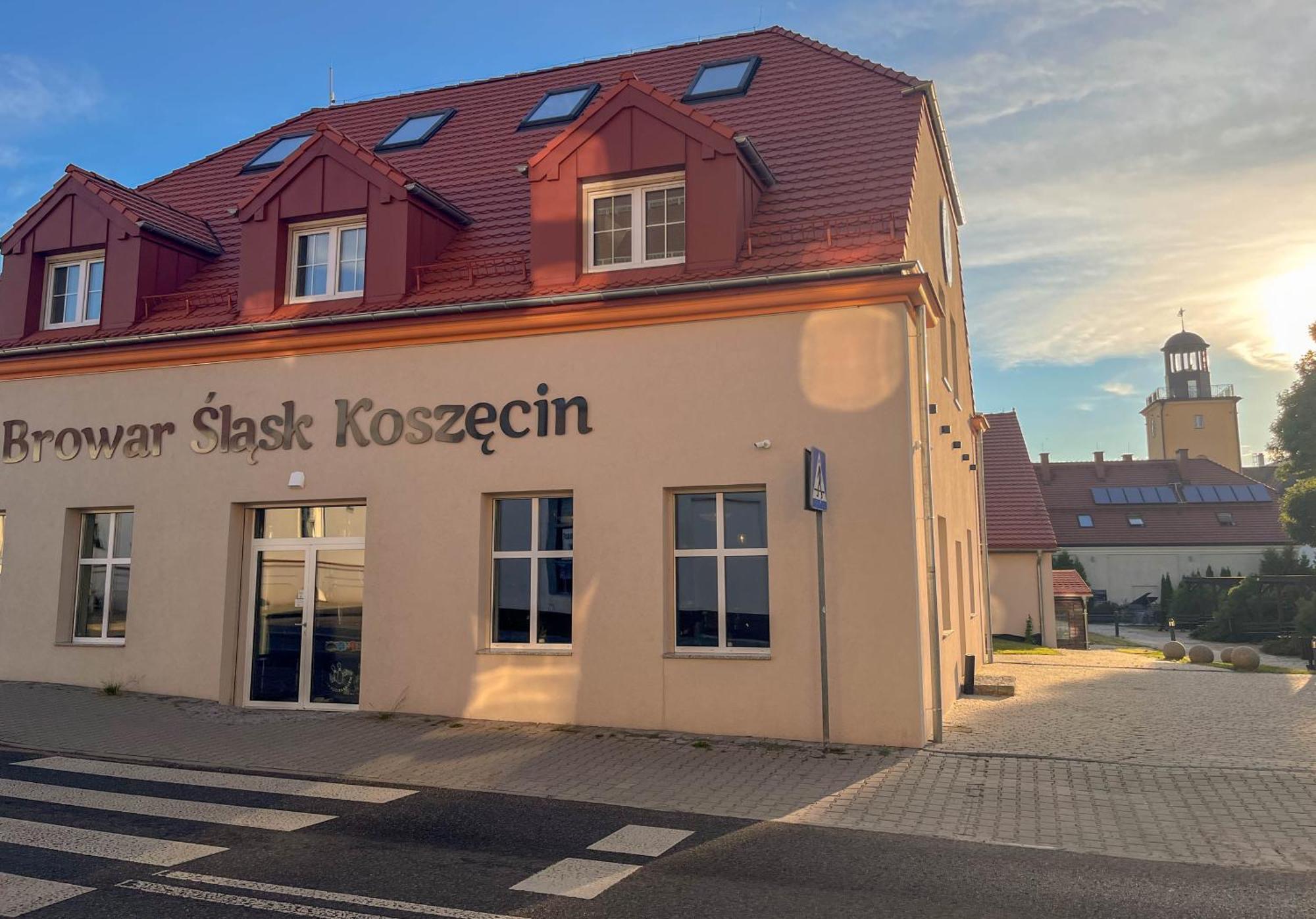 Pokoje Pod Palacem Koszecin Exteriör bild